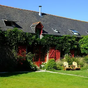 La Maison Jaune A La Janaie , Parigne France