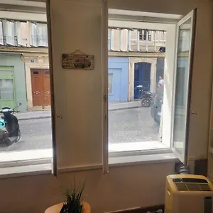 sublime-appartement-a-montmartre.fr-paris.fr/